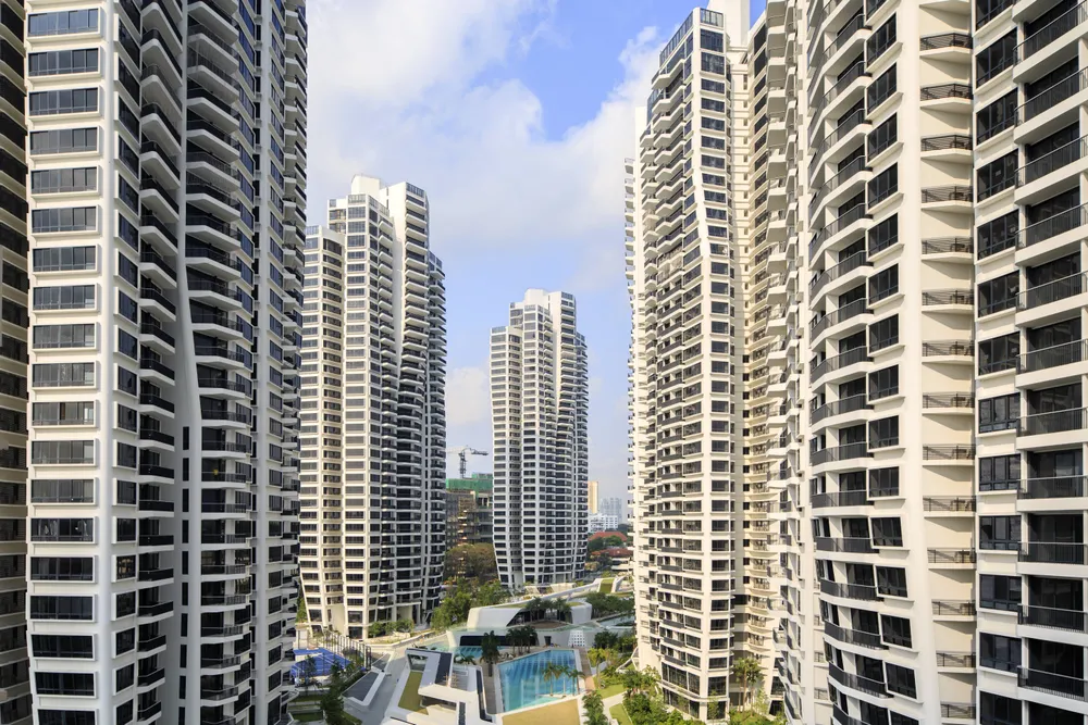 D'Leedon, sculpted residential towers by Zaha Hadid Architects in Singapore